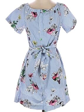 Lightweight off-shoulder dress by Velvet Heart. Cotton 100%
